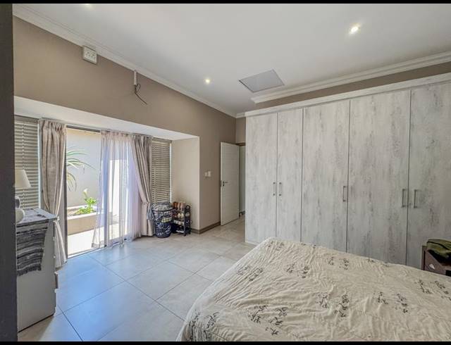 3 BEDROOM HOUSE FOR SALE IN MIDSTREAM MEADOWS